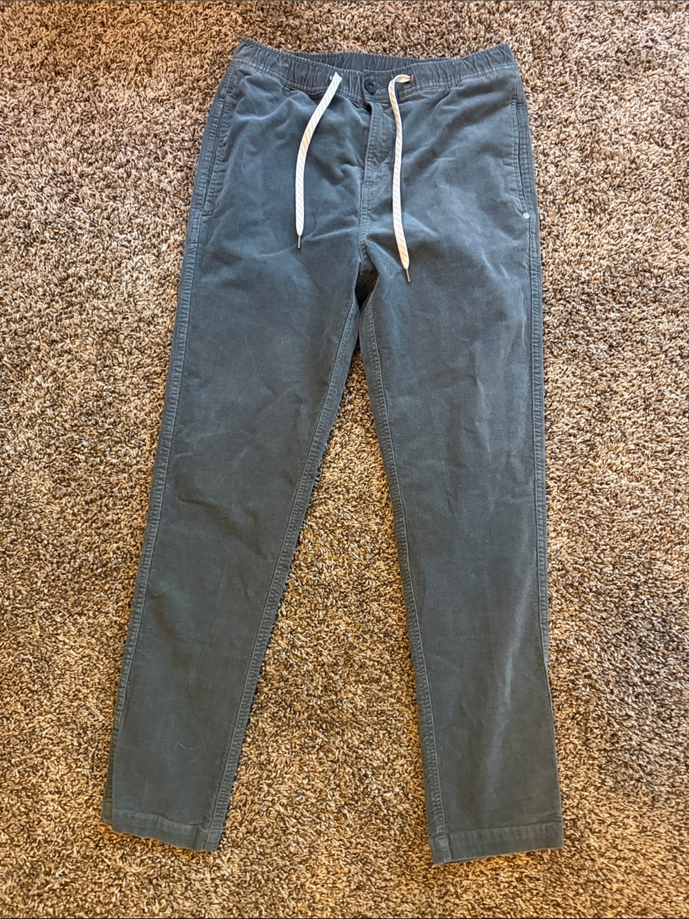 Vuori Men's Corduroy Drawstring Pants - Grey
